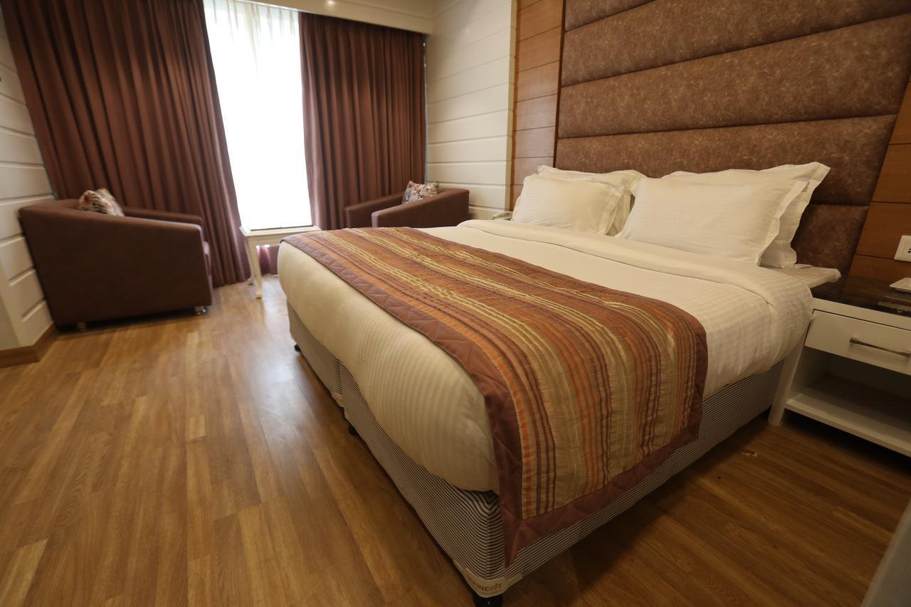 Milestone Inn & Spa มัสซูรี ภายนอก รูปภาพ